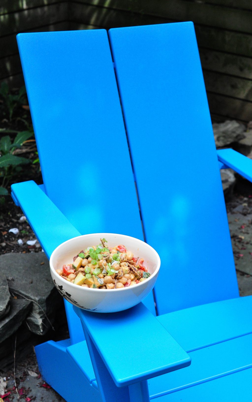 chickpeas-with-chair